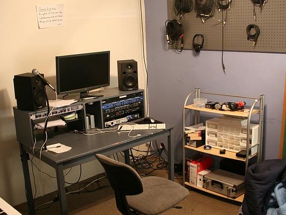 5th image of 1308 Timm Dr