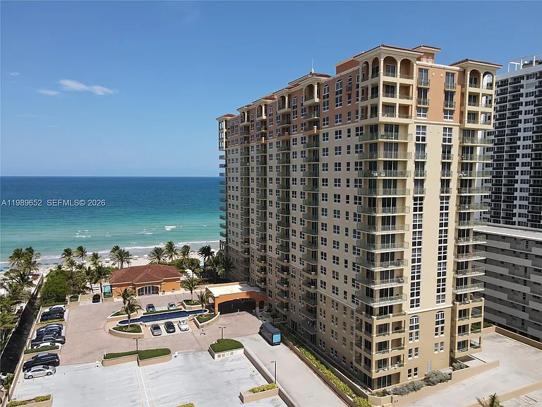 2080 S Ocean Dr #202 — Photo 31