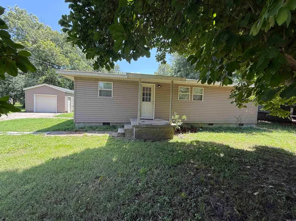 401 Hancock St, Bay, AR 72411