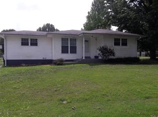 856 Cordova St, Saint Louis, MO 63138