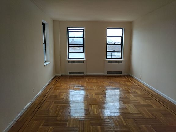 5th image of 200 Haven Ave APT 3H