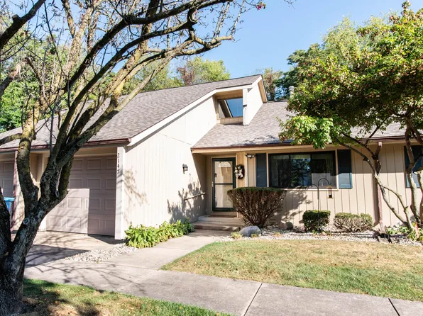 2147 Quail Run Dr, Kalamazoo, MI 49009