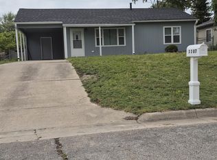 3387 SW Kirklawn Ave, Topeka, KS 66611
