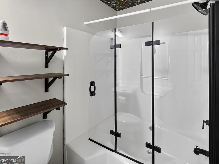 22 Canterbury Dr — Photo 13