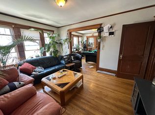 14 Governor Winthrop Rd #2, Somerville, MA 02145