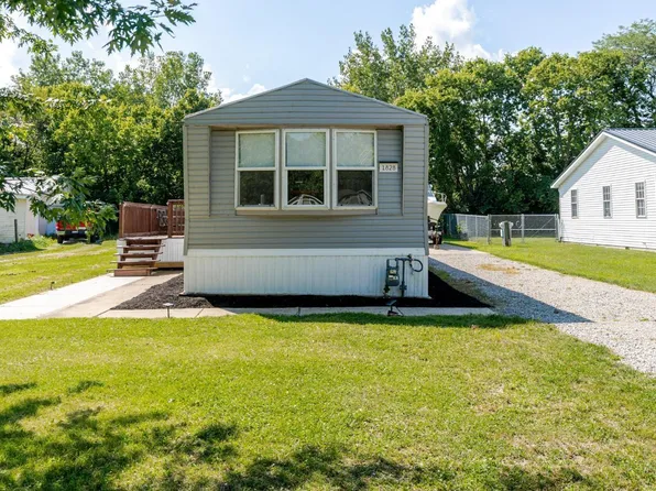 1828 S Bay Dr, Pt Clinton, OH 43452