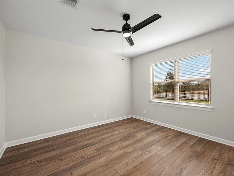 3052 Sorrento Hill Dr — Photo 9