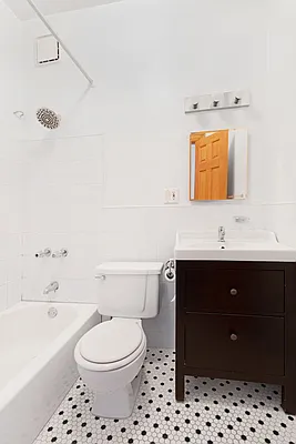 Rented by Compass | media 8