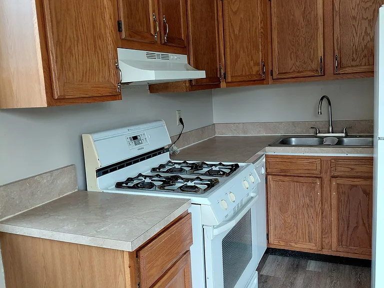 2505 Stieber St — Photo 27