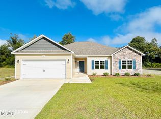 118 Woodford Dr, Jacksonville, NC 28540