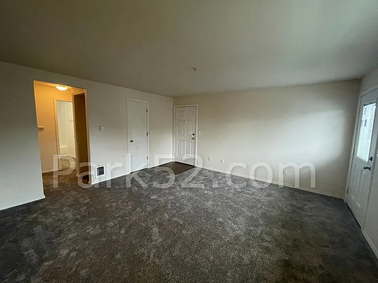 601 N Grant Ave #7 — Photo 4