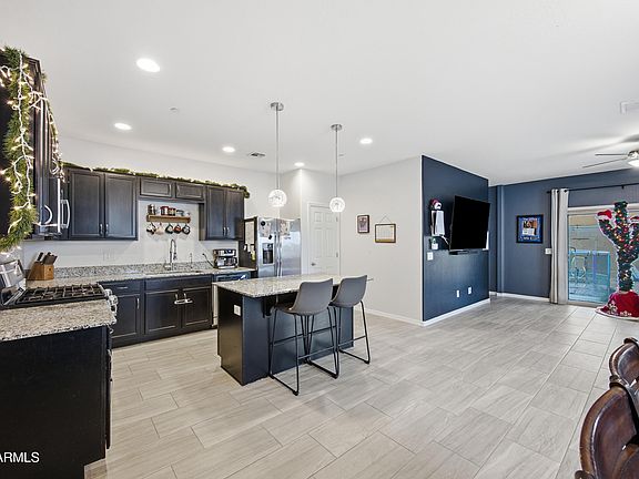 3rd image of 21359 W ALVARADO Road