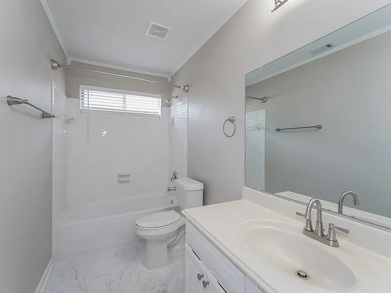 18006 Oakmoss Hill Ct — Photo 15