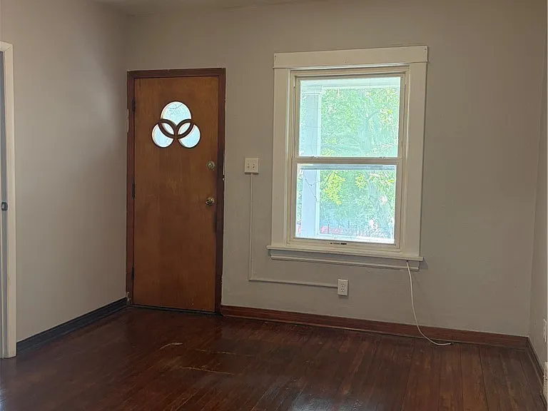 1793 Welch Ave #UPPER — Photo 5