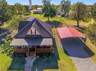704 6th St, Elgin, OK 73538