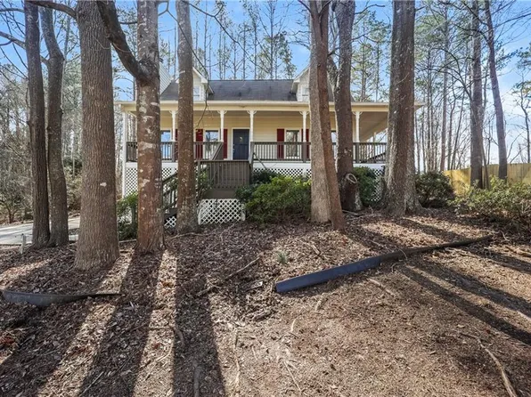 380 Oak Landing Cir, Douglasville, GA 30134