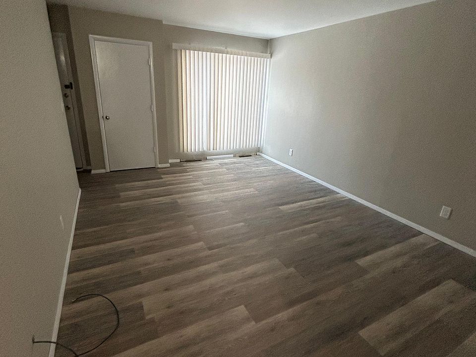 1st image of 2912 La Salle Ave