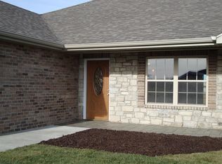 170 Jupiter St, Holts Summit, MO 65043