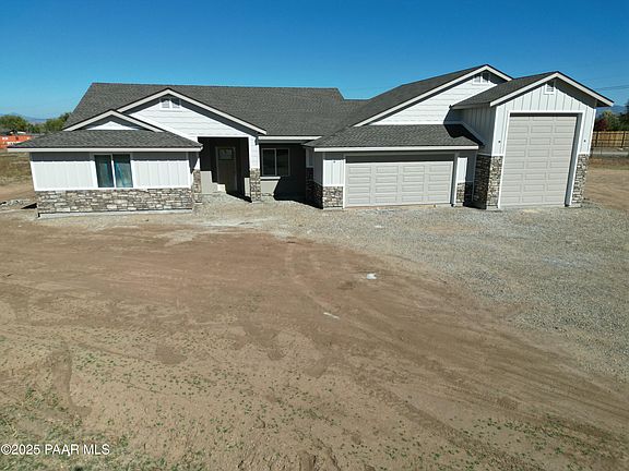 3rd image of 764 W Road 1 N