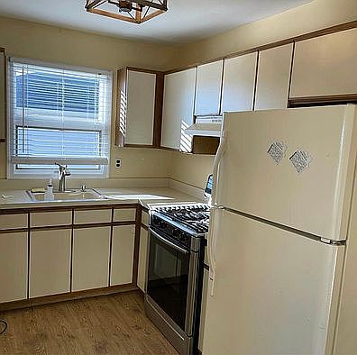 2nd image of 37 Balsam Pl Floor 2