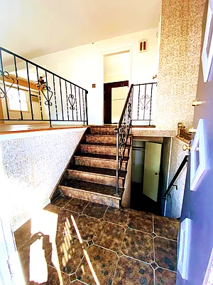 Sold by Korr Realty | media 33