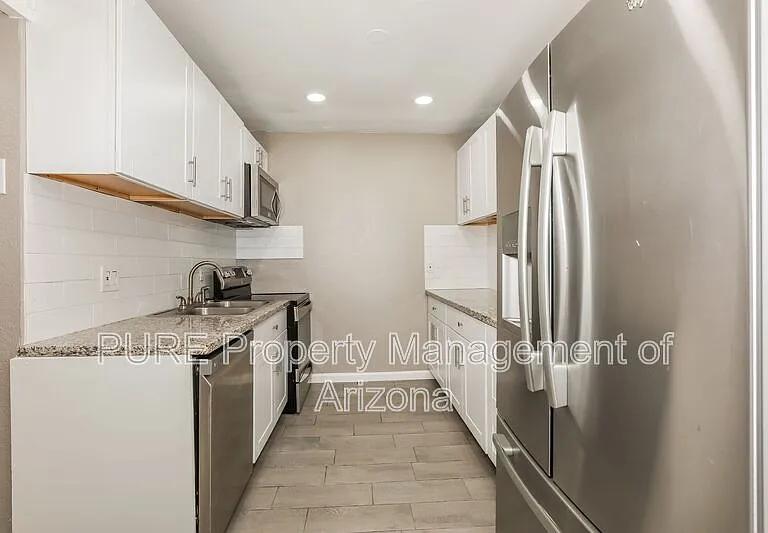 100 W Gary Dr #C — Photo 5