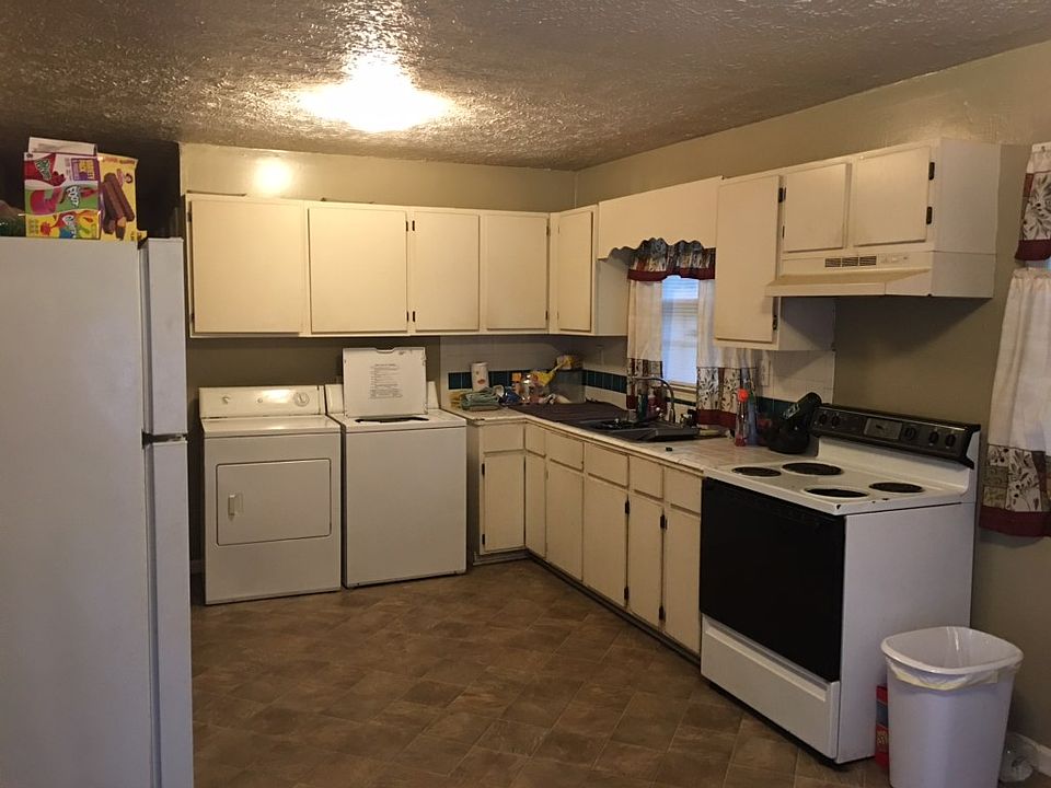 2nd image of 12 Regina Dr
