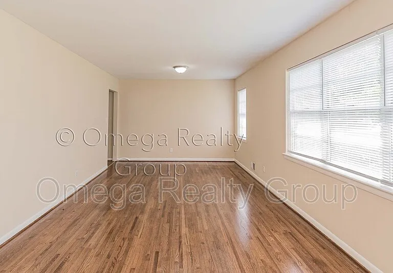 7716 Michael Cir — Photo 9