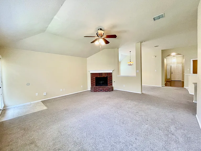 1535 Silver Spur Dr — Photo 17