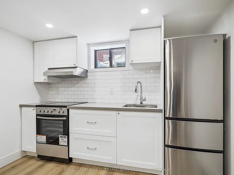 1 Yorkview Dr #B — Photo 3