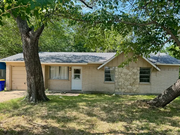 5841 Hanson Dr, Watauga, TX 76148