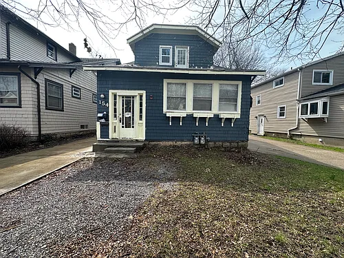 154 W Winspear Ave #2 Photo 1