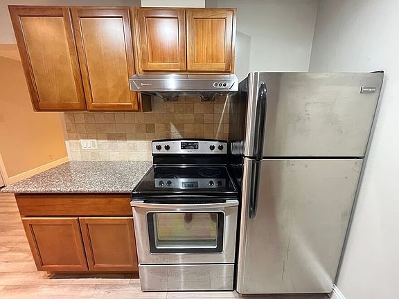 3rd image of 305 Lenox Ave #A