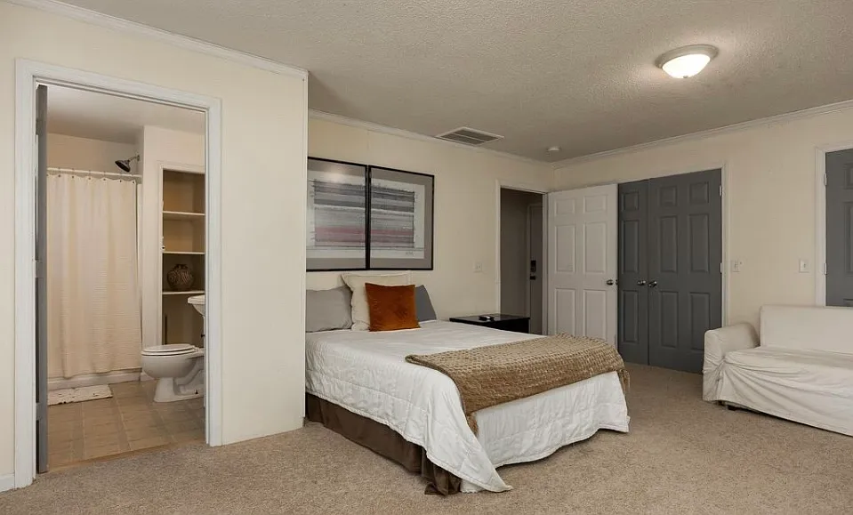 4712 Montview Dr — Photo 3