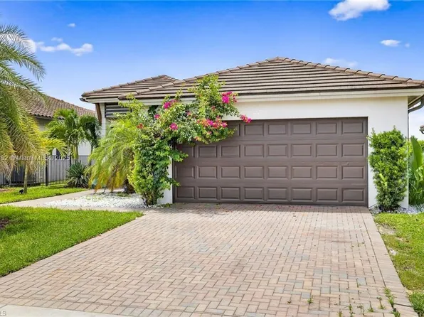 5072 Arancia Ln, Immokalee, FL 34142