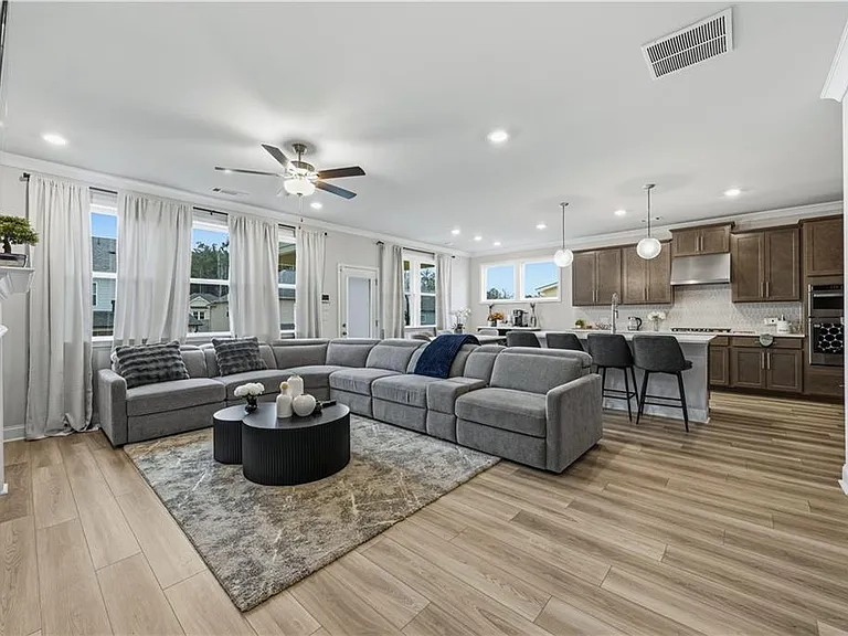 3168 Shirecrest Ln — Photo 10