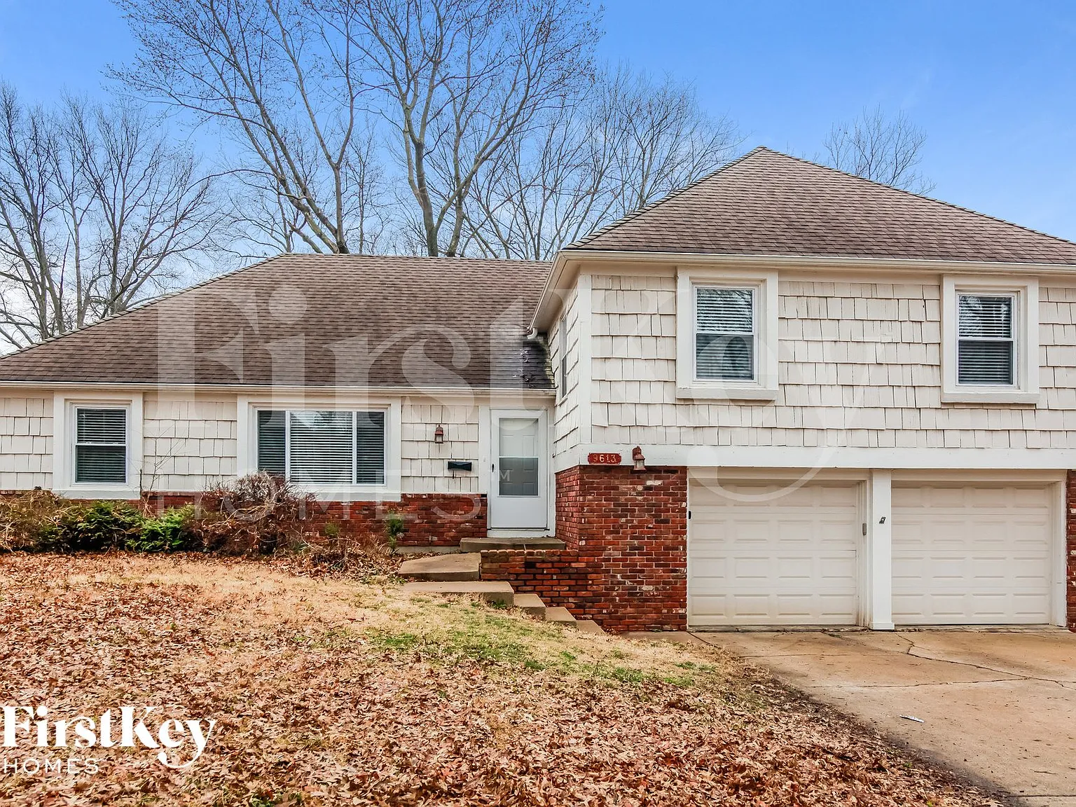 4 bed, 2.5 bath, 1786 sqft, $2,705 — Photo 2