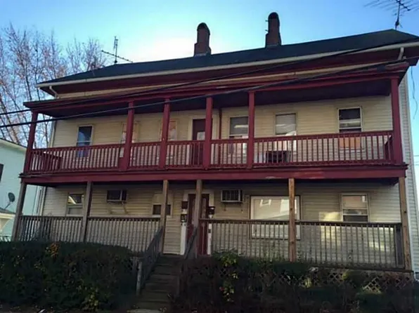 380 Fairmount St, Woonsocket, RI 02895