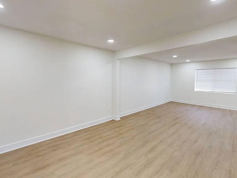 Crystal Grove Townhomes LLC — Photo 60