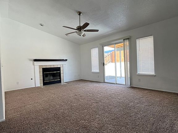5th image of 25678 Tamarisk St