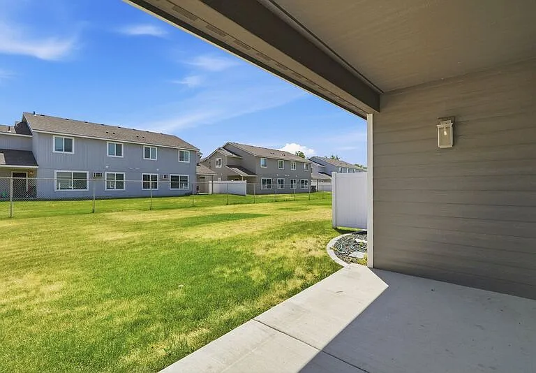 1122 N Davis Ln — Photo 24