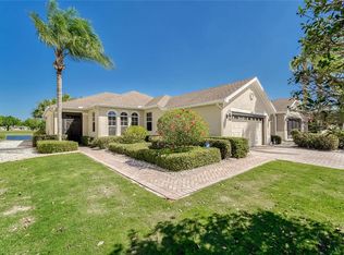 1023 Emerald Dunes Dr, Sun City Center, FL 33573