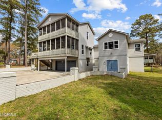 71 Shady Banks Beach Rd, Washington, NC 27889