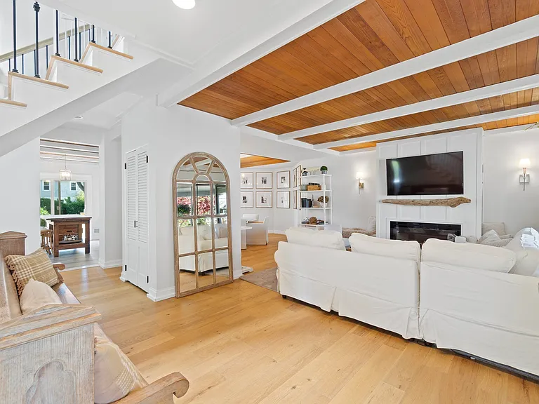 818 Trenton Ave — Photo 5