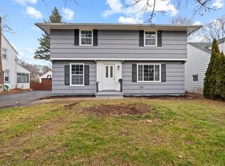 172 Hermitage Rd, Rochester, NY 14617