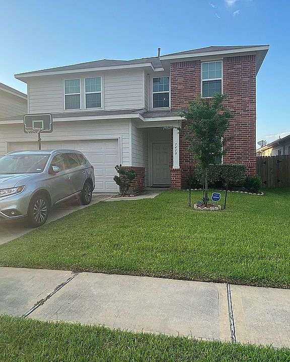2nd image of 7419 Foxwaithe Ln