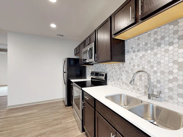 6304 Prospect Ave #202 — Photo 4