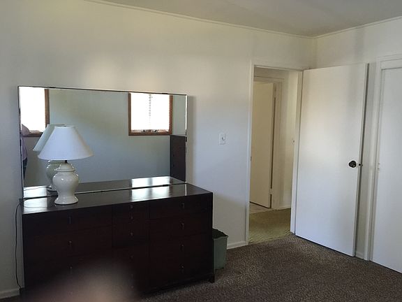 5th image of 220 Aster St