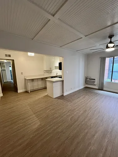 726 N Alfred St #6 Photo 1