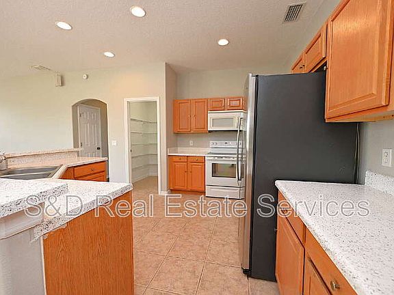 5th image of 125 Costa Loop